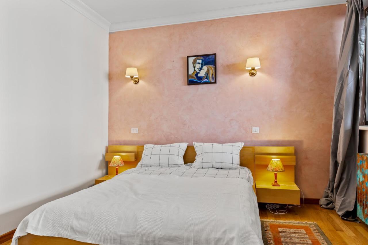 125 Sqm Family Friendly With Kids Room ブカレスト エクステリア 写真