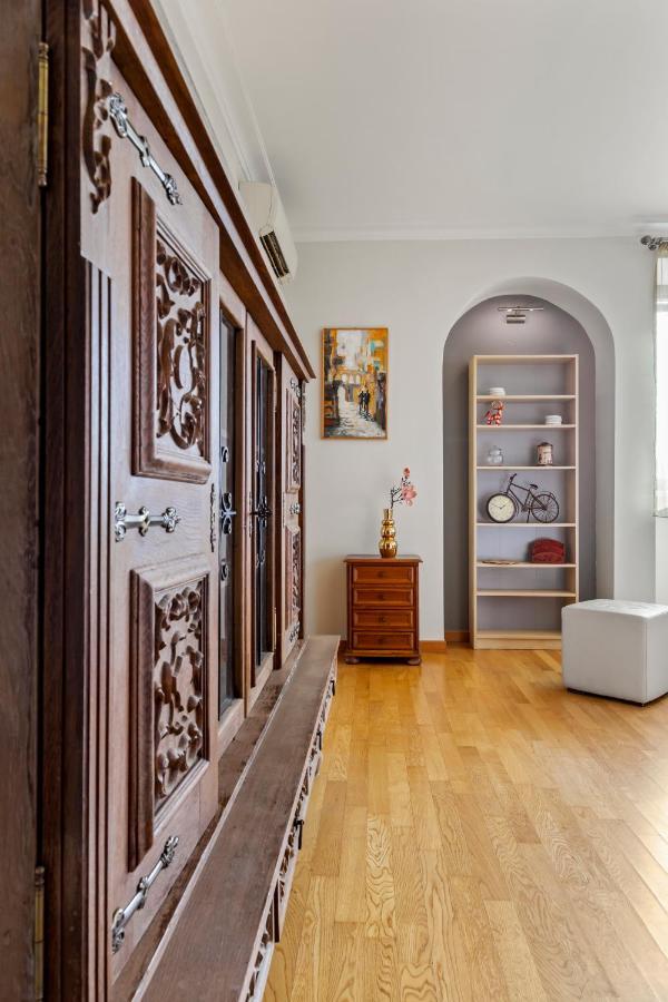 125 Sqm Family Friendly With Kids Room ブカレスト エクステリア 写真