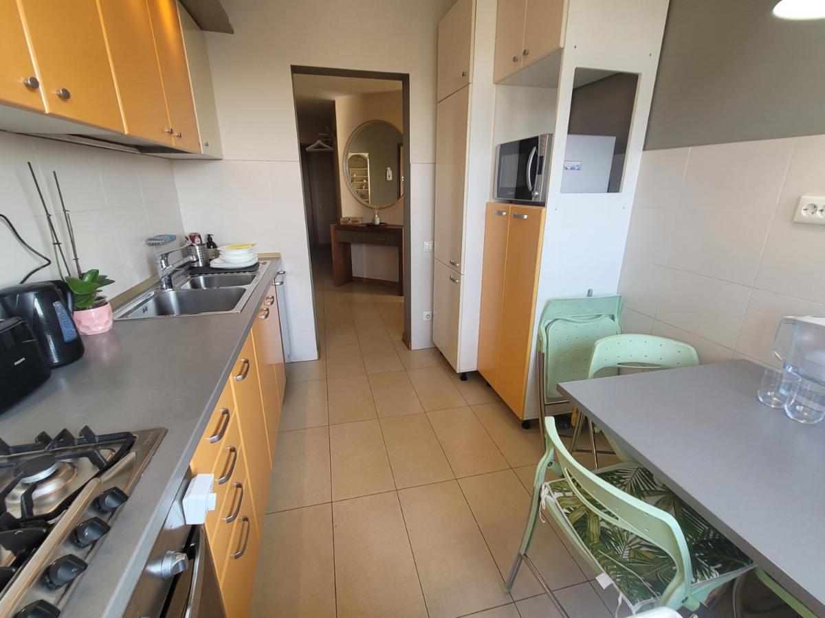 125 Sqm Family Friendly With Kids Room ブカレスト エクステリア 写真