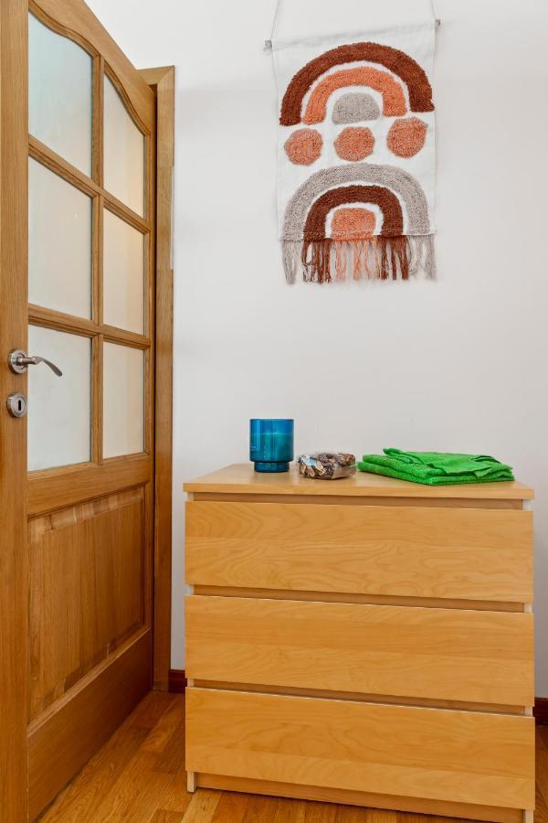 125 Sqm Family Friendly With Kids Room ブカレスト エクステリア 写真