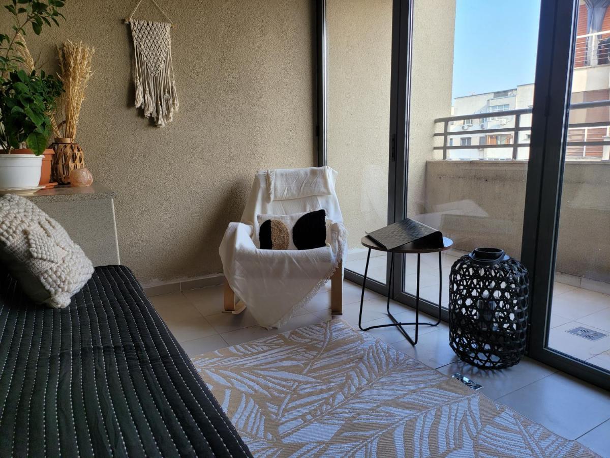 125 Sqm Family Friendly With Kids Room ブカレスト エクステリア 写真