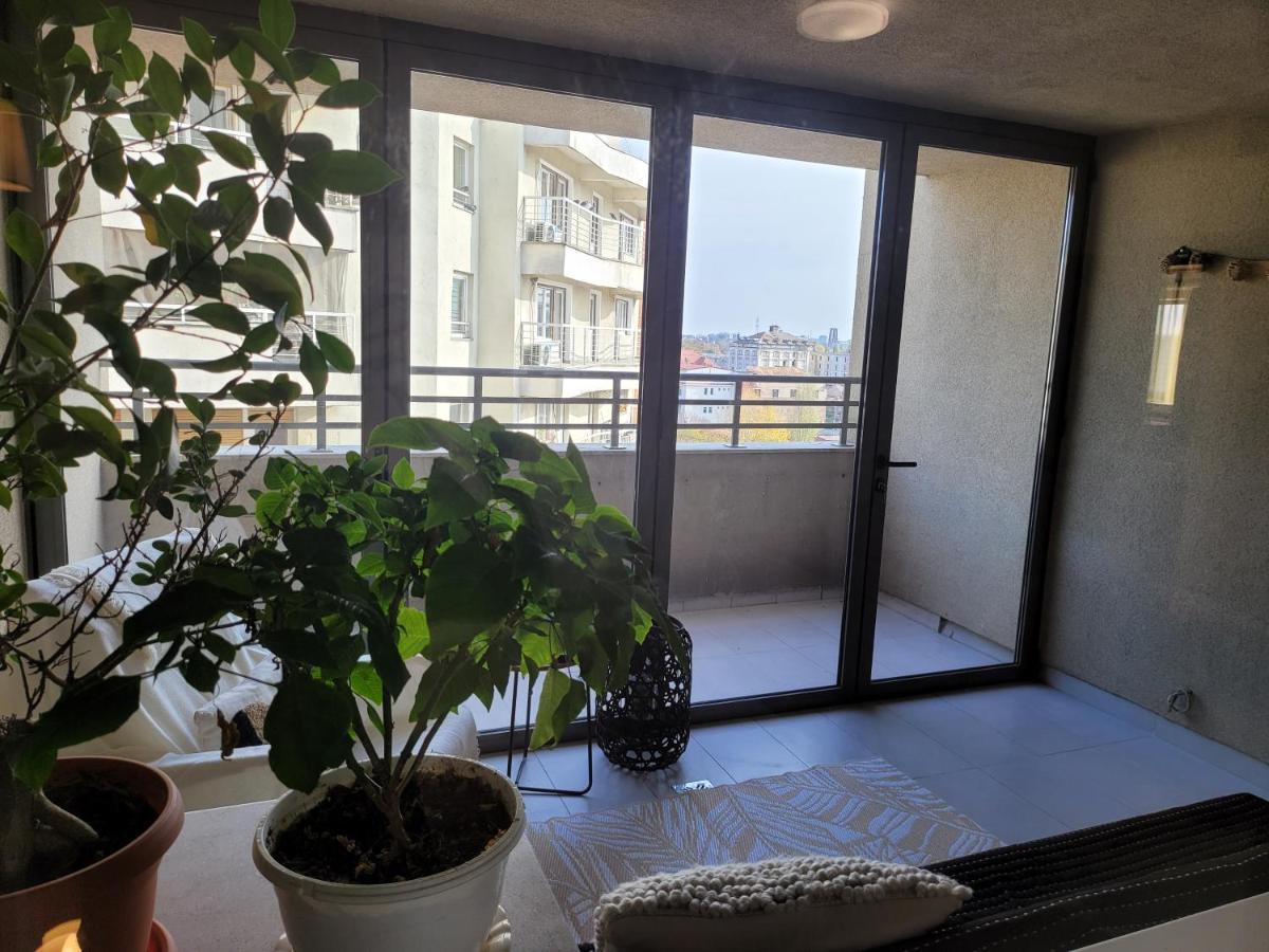 125 Sqm Family Friendly With Kids Room ブカレスト エクステリア 写真